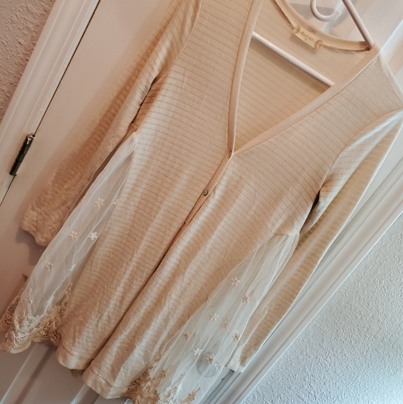 Altar'd State Mixed Media/Lace Cardigan - Picture 2 of 11